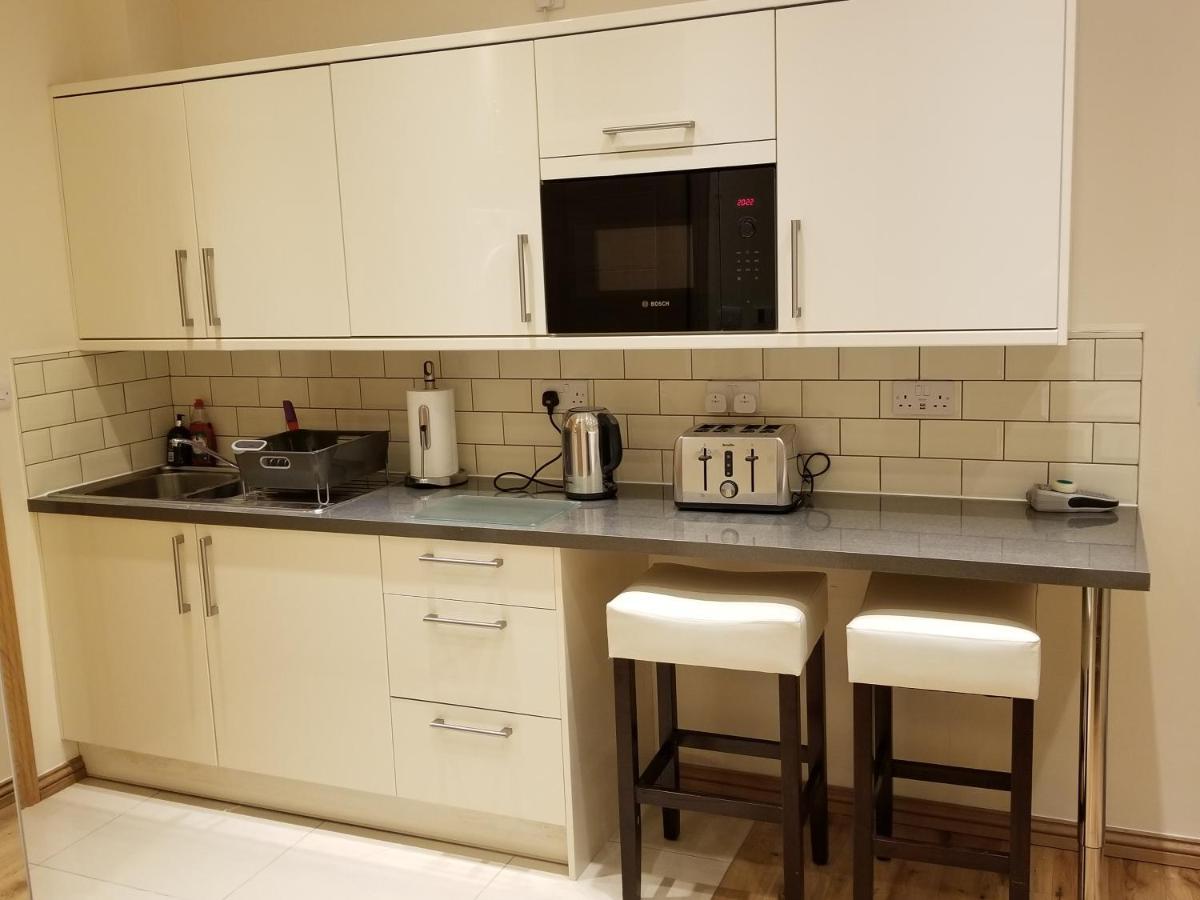 London Luxury Apartments 5 Min Walk From Ilford Station, With Free Parking Free Wifi 외부 사진