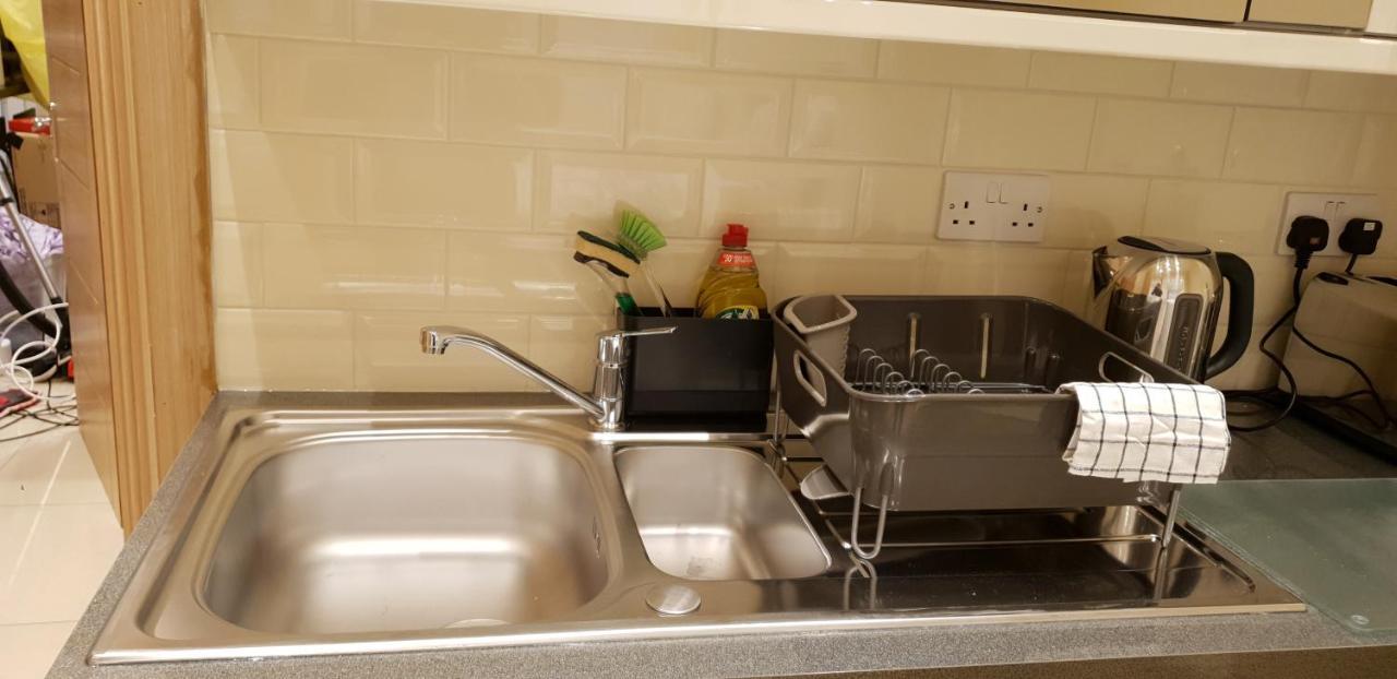 London Luxury Apartments 5 Min Walk From Ilford Station, With Free Parking Free Wifi 외부 사진