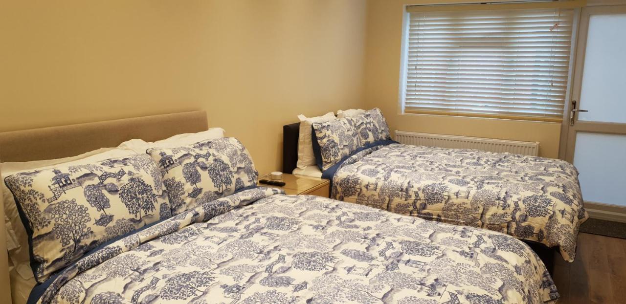 London Luxury Apartments 5 Min Walk From Ilford Station, With Free Parking Free Wifi 외부 사진