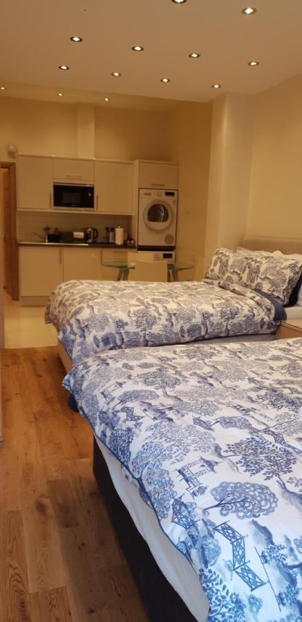 London Luxury Apartments 5 Min Walk From Ilford Station, With Free Parking Free Wifi 외부 사진