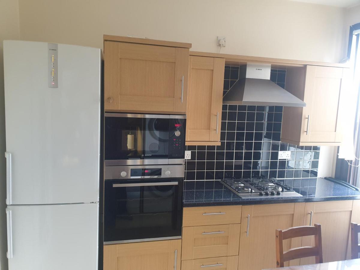 London Luxury Apartments 5 Min Walk From Ilford Station, With Free Parking Free Wifi 외부 사진