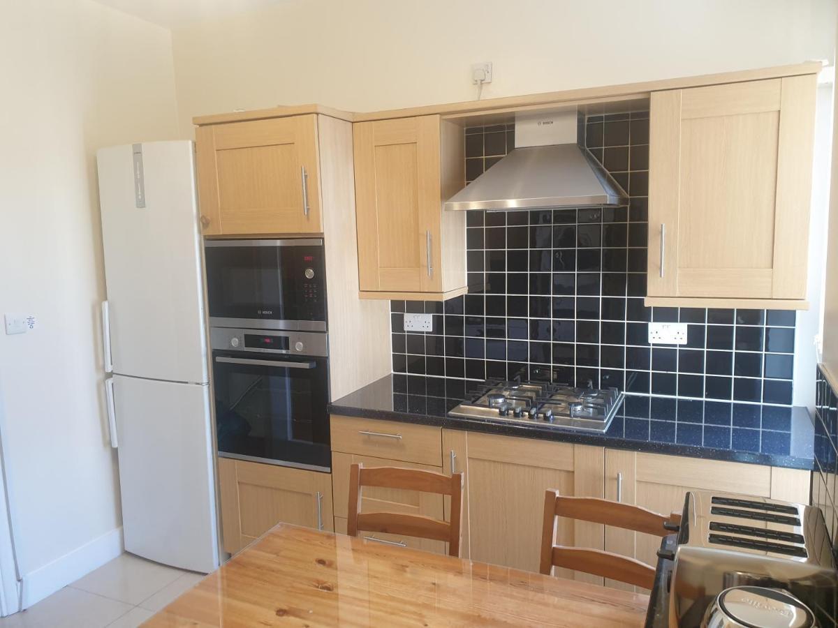 London Luxury Apartments 5 Min Walk From Ilford Station, With Free Parking Free Wifi 외부 사진
