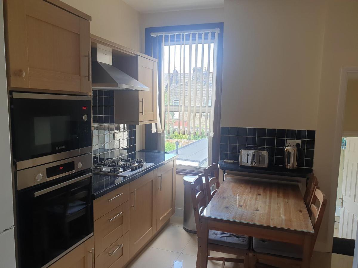 London Luxury Apartments 5 Min Walk From Ilford Station, With Free Parking Free Wifi 외부 사진
